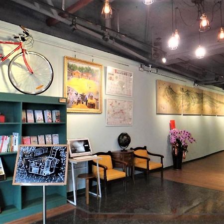 Dongning Atlas Hotel Tainan Luaran gambar