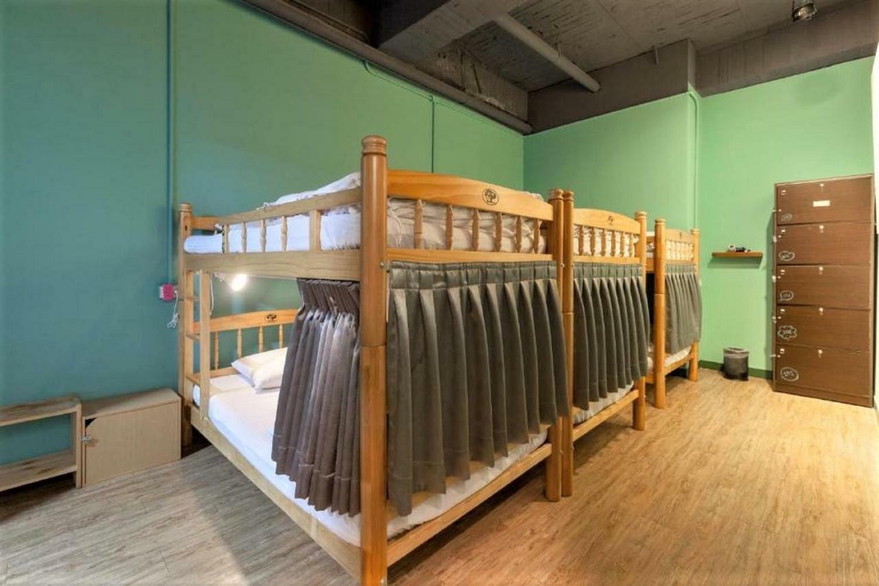 Dongning Atlas Hotel Tainan Luaran gambar