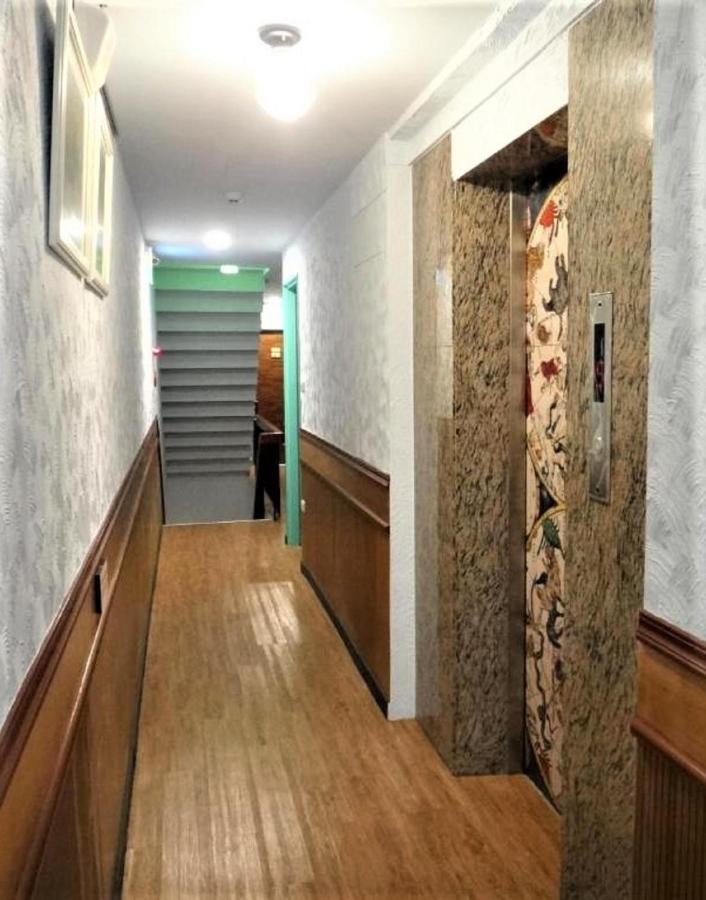 Dongning Atlas Hotel Tainan Luaran gambar