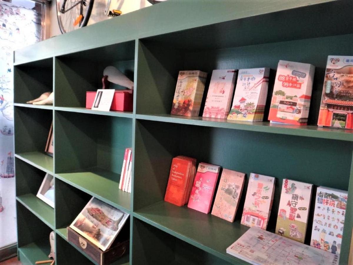 Dongning Atlas Hotel Tainan Luaran gambar